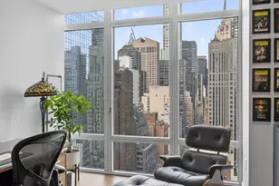 207 E 57th St, New York City, NY 10022 - Photo 13