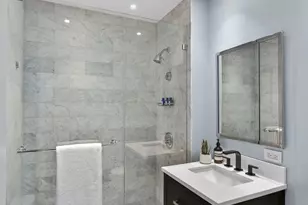 207 E 57th St, New York City, NY 10022 - Photo 23
