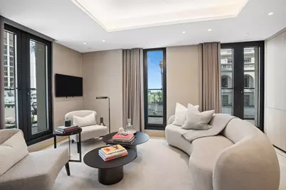 685 5th Avenue #A17, New York, NY 10022 - Photo 3