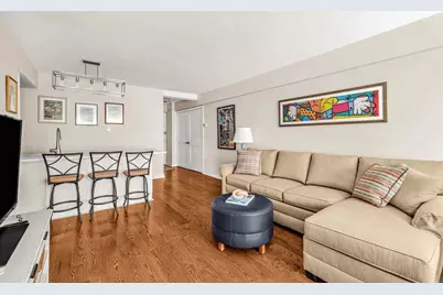 220 E 67th Street #6J, New York City, NY 10065 - Photo 7