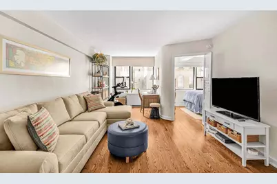 220 E 67th Street #6J, New York City, NY 10065 - Photo 3