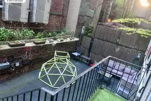 210 W 19th St, New York City, NY 10011 - Photo 5