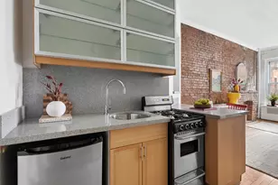 92 Horatio St, New York City, NY 10014 - Photo 3