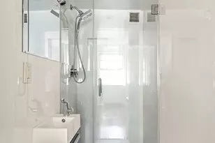 330 E 49th St, New York City, NY 10017 - Photo 13
