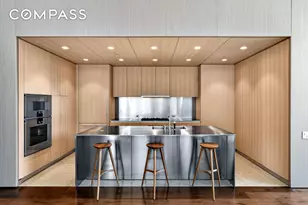 527 W 27th St, New York City, NY 10001 - Photo 3