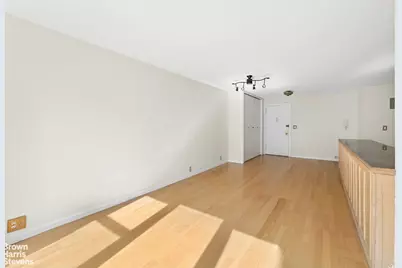 201 E 36th Street #9F, New York City, NY 10016 - Photo 3