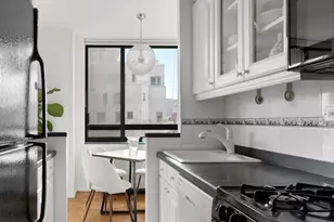 171 E 84th St, New York City, NY 10028 - Photo 3