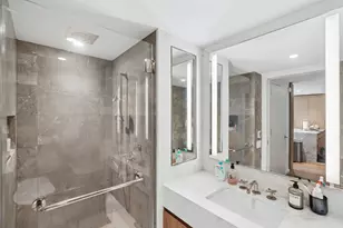 111 W 56th St, New York City, NY 10019 - Photo 9