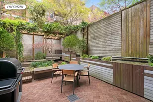 429 W 22nd St, New York City, NY 10011 - Photo 3