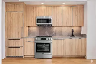 24-16 Queens Plaza S, New York City, NY 11101 - Photo 1