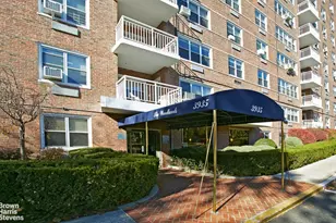 3935 Blackstone Ave, New York City, NY 10471 - Photo 15