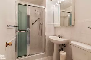 3935 Blackstone Ave, New York City, NY 10471 - Photo 7