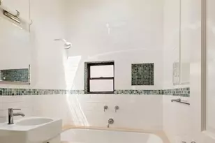 309 W 20th St, New York City, NY 10011 - Photo 5