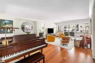 58 W 58th St, New York City, NY 10019 - Photo 3