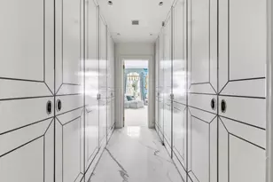 126 E 74th St, New York City, NY 10021 - Photo 15