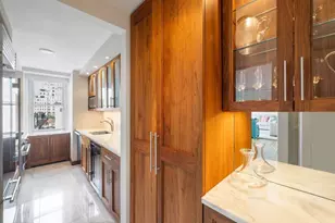 10 E 70th St, New York City, NY 10021 - Photo 5