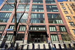 261 W 25th St, New York City, NY 10001 - Photo 9