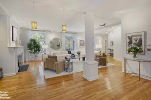 301 E 52nd St, New York City, NY 10022 - Photo 1