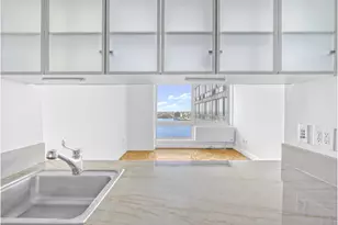 215 E 96th St, New York City, NY 10128 - Photo 5
