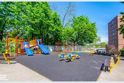 5645 Netherland Avenue #6E, New York City, NY 10471 - Photo 15