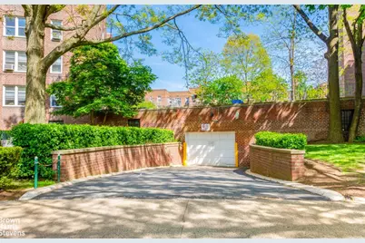 5645 Netherland Avenue #6E, New York City, NY 10471 - Photo 13