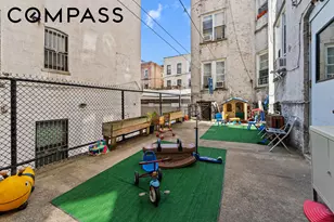 826 43rd St, New York City, NY 11232 - Photo 11