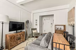 457 W 57th St, New York City, NY 10019 - Photo 5