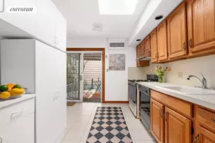 11 Temple Ct, New York City, NY 11218 - Photo 3