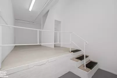 2768 Netherland Avenue, New York City, NY 10463 - Photo 19