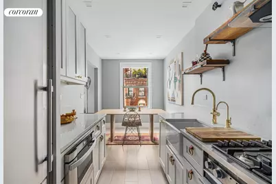 155 E 93rd Street #11D, New York City, NY 10128 - Photo 3