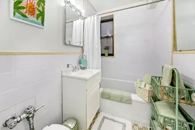 60 E 9th Street #435, New York, NY 10003 - Photo 5