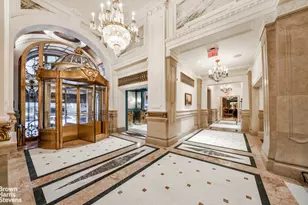 2 E 55th St, New York City, NY 10022 - Photo 11