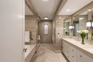 33 E 74th St, New York City, NY 10021 - Photo 9