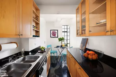 35 W 90th Street #10D, New York City, NY 10024 - Photo 5