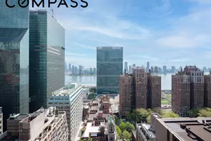 303 E 43rd St, New York City, NY 10017 - Photo 15