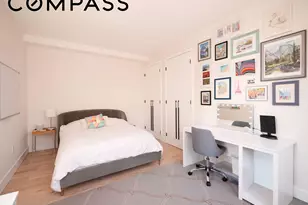 303 E 43rd St, New York City, NY 10017 - Photo 11