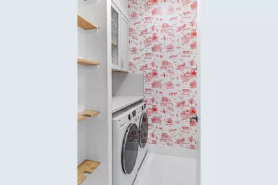 1701 Albemarle Road #D3, New York City, NY 11226 - Photo 13