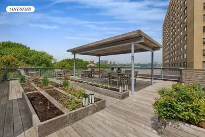 552 Riverside Drive #1A, New York City, NY 10027 - Photo 9