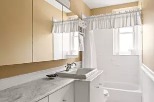 34-28 80th St, New York City, NY 11372 - Photo 9