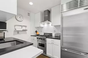 146 W 57th St, New York City, NY 10019 - Photo 3