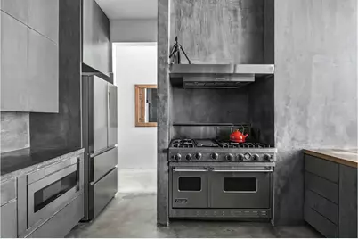 448 W 37th Street #9G, New York City, NY 10018 - Photo 5