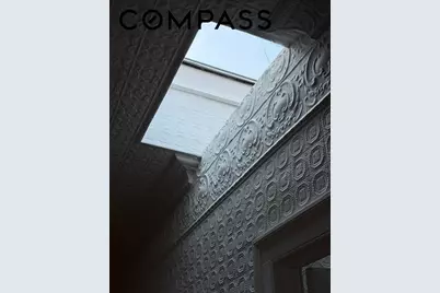 28 College Place, New York City, NY 11201 - Photo 7