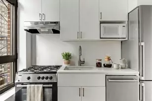 2 Beekman Pl, New York City, NY 10022 - Photo 5