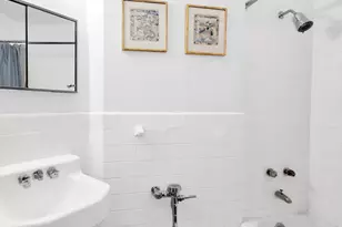 31 Jane St, New York City, NY 10014 - Photo 11
