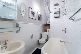 205 W 57th St, New York City, NY 10019 - Photo 11