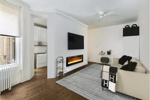 25 Charles St, New York City, NY 10014 - Photo 1