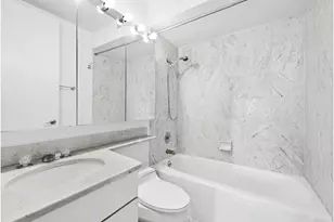 235 E 40th St, New York City, NY 10016 - Photo 7