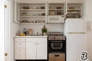 192 Bleecker St, New York City, NY 10012 - Photo 3