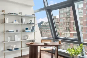 35 W 15th St, New York City, NY 10011 - Photo 3