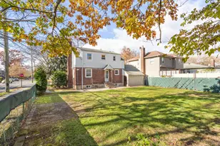 97 Westcott Blvd, New York, NY 10314 - Photo 11